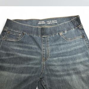 Amazon Essentials Women's Blue Jeggings